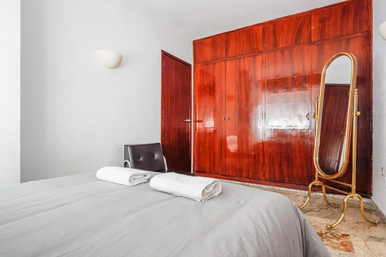 Puerta De Carmona Apartment Seville Spain